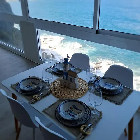 Cliffside With Panorama Ocean Views Apartment