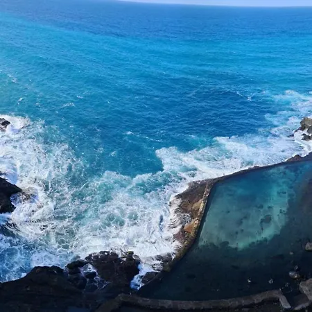 Cliffside With Panorama Ocean Views *